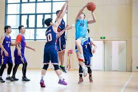 广东激战广州！二飞接班人出现 萨姆纳高级货 杜润旺打铁