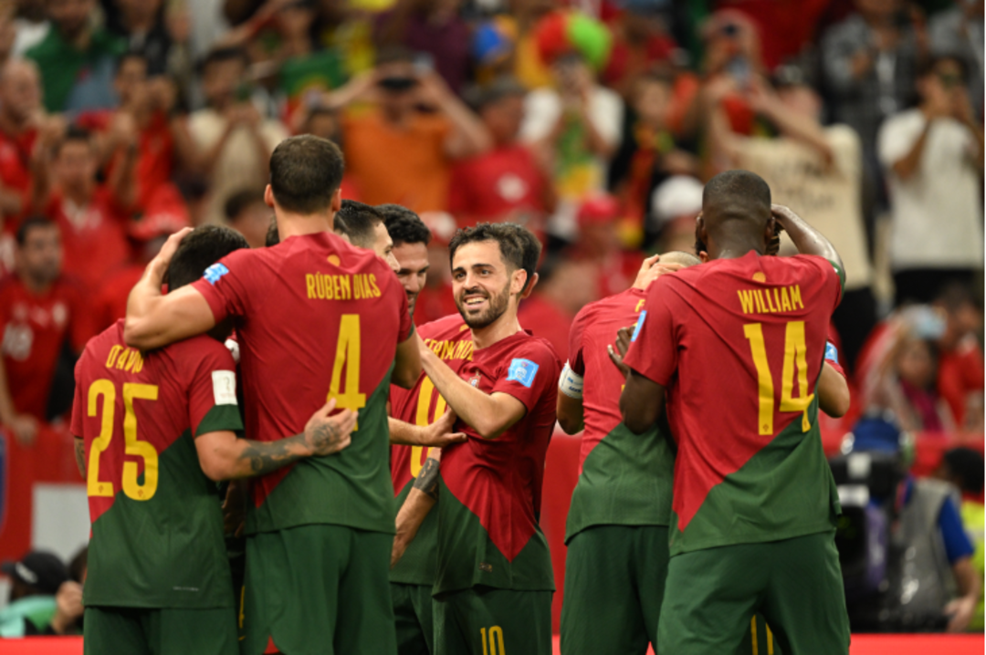 中途再次出 中途再次出