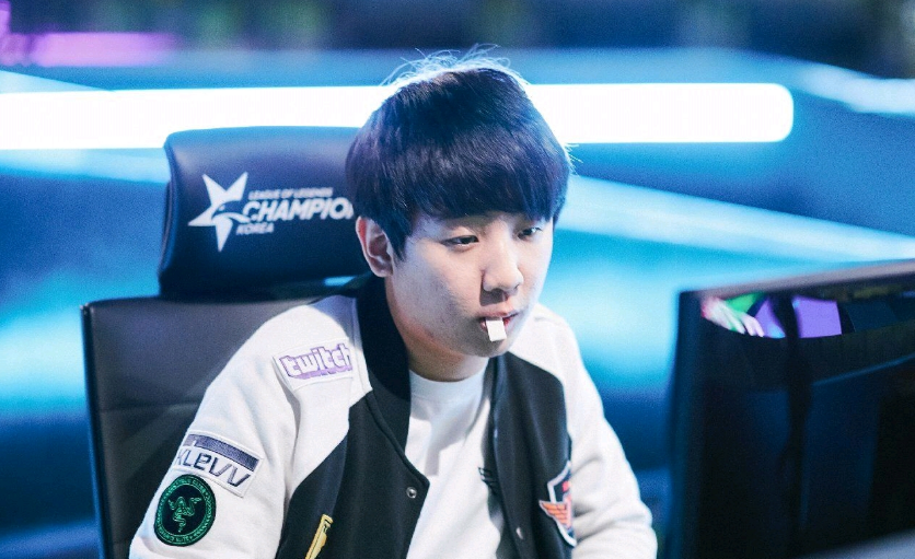 人止步八强 人止步八强